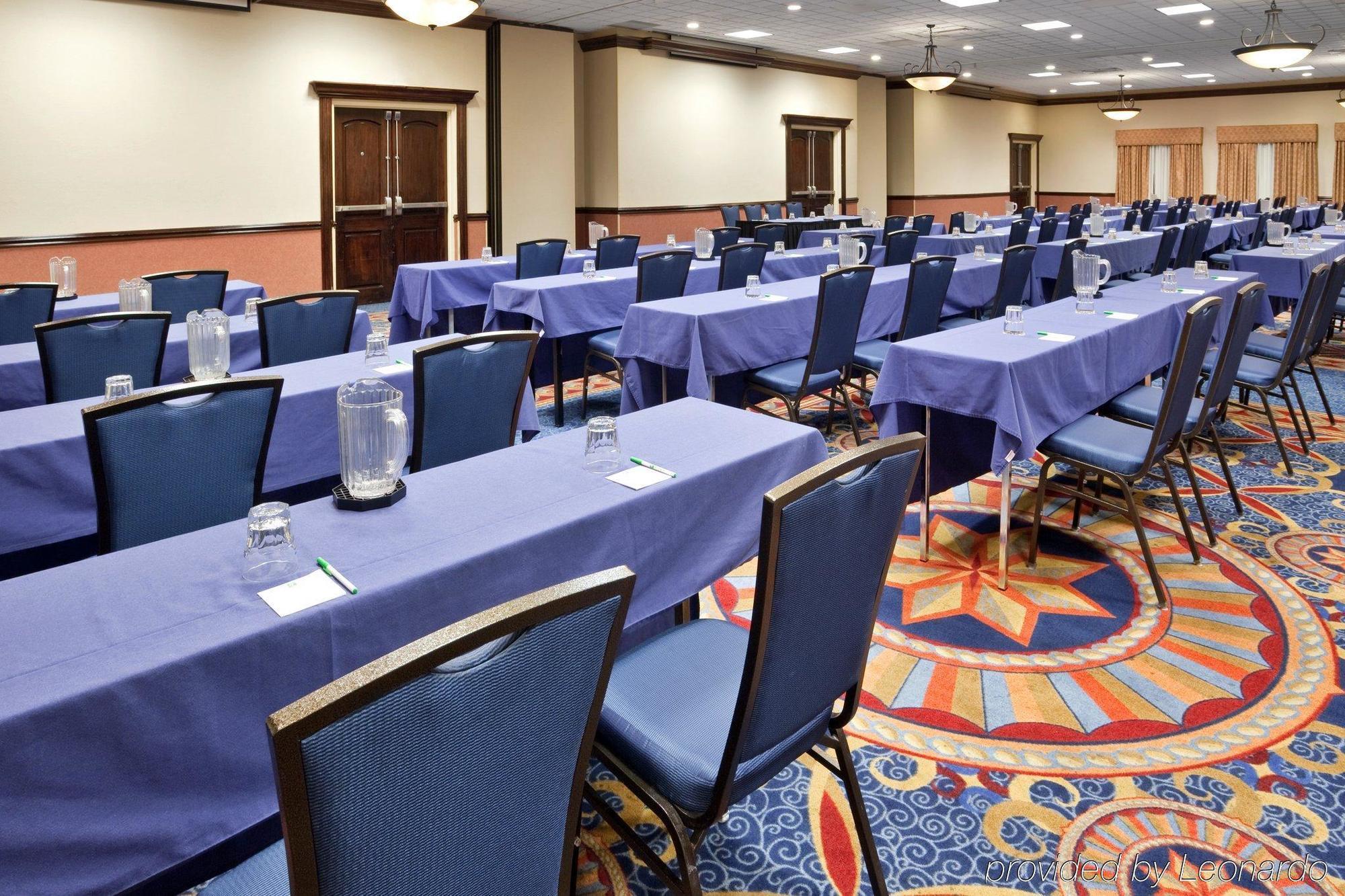 Holiday Inn Columbus North I-270 Worthington Удобства фото